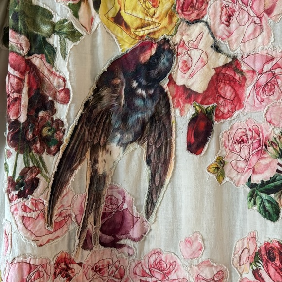 Magnificent Magnolia Pearl Dress, Cat, Bird and Flower Appliqué worn 3 times! - Picture 3 of 11